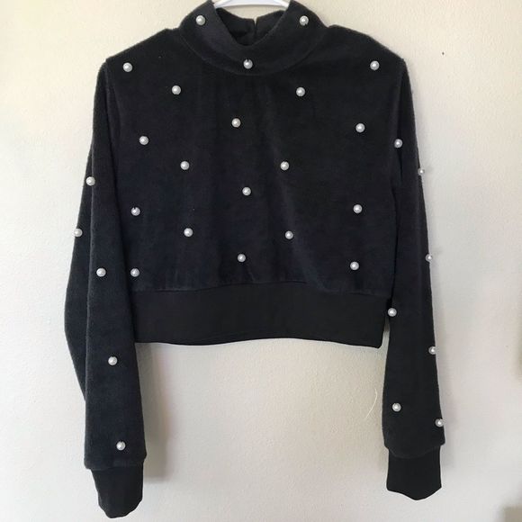 Urban Outfitters Audrey Cropped Pearl Sweater - Picture 4 of 10
